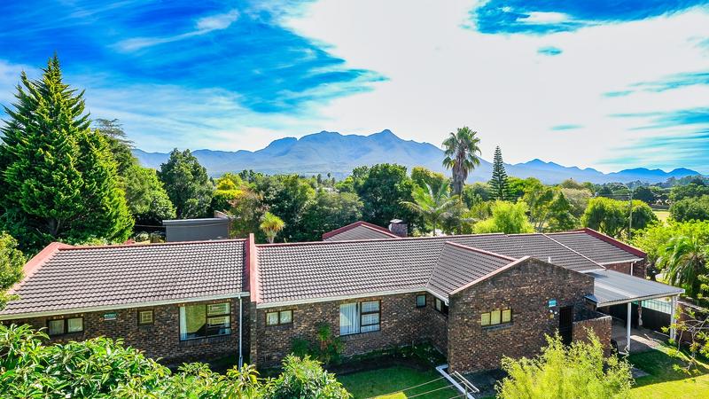 5 Bedroom Property for Sale in Heather Park Western Cape